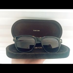 Tom Ford Authentic sunglasses great condit…